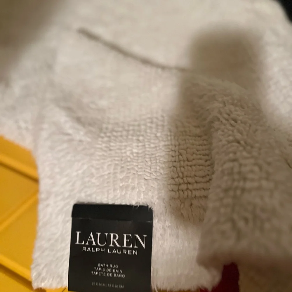 Ralph Lauren White Textured bath Rug/ Firm Price